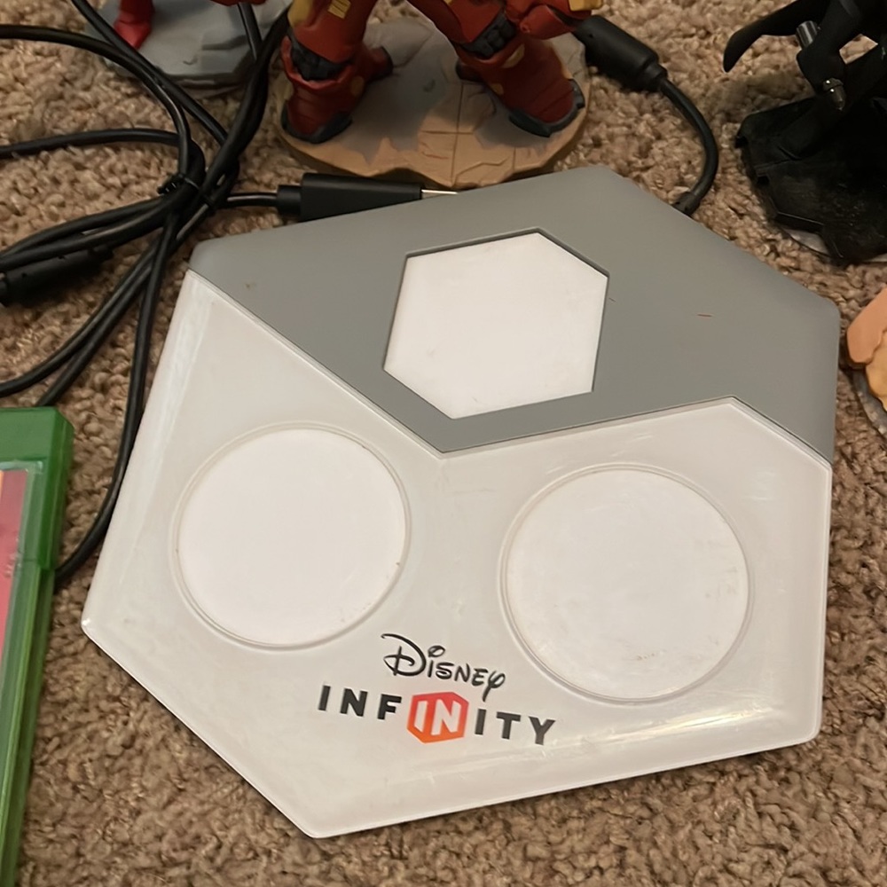 XBox One Disney Infinity set - Picture 5 of 5